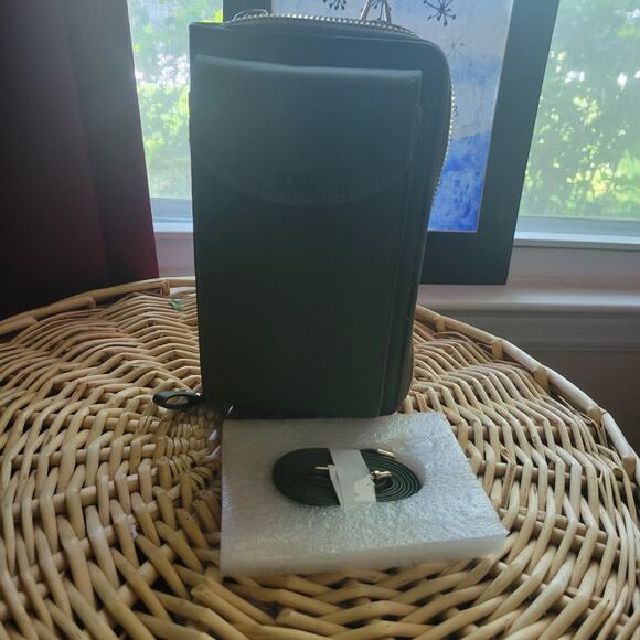 The Original STL Cross Body Clutch Wallet Olive Army Green New Phone Pocket - Picture 6 of 6